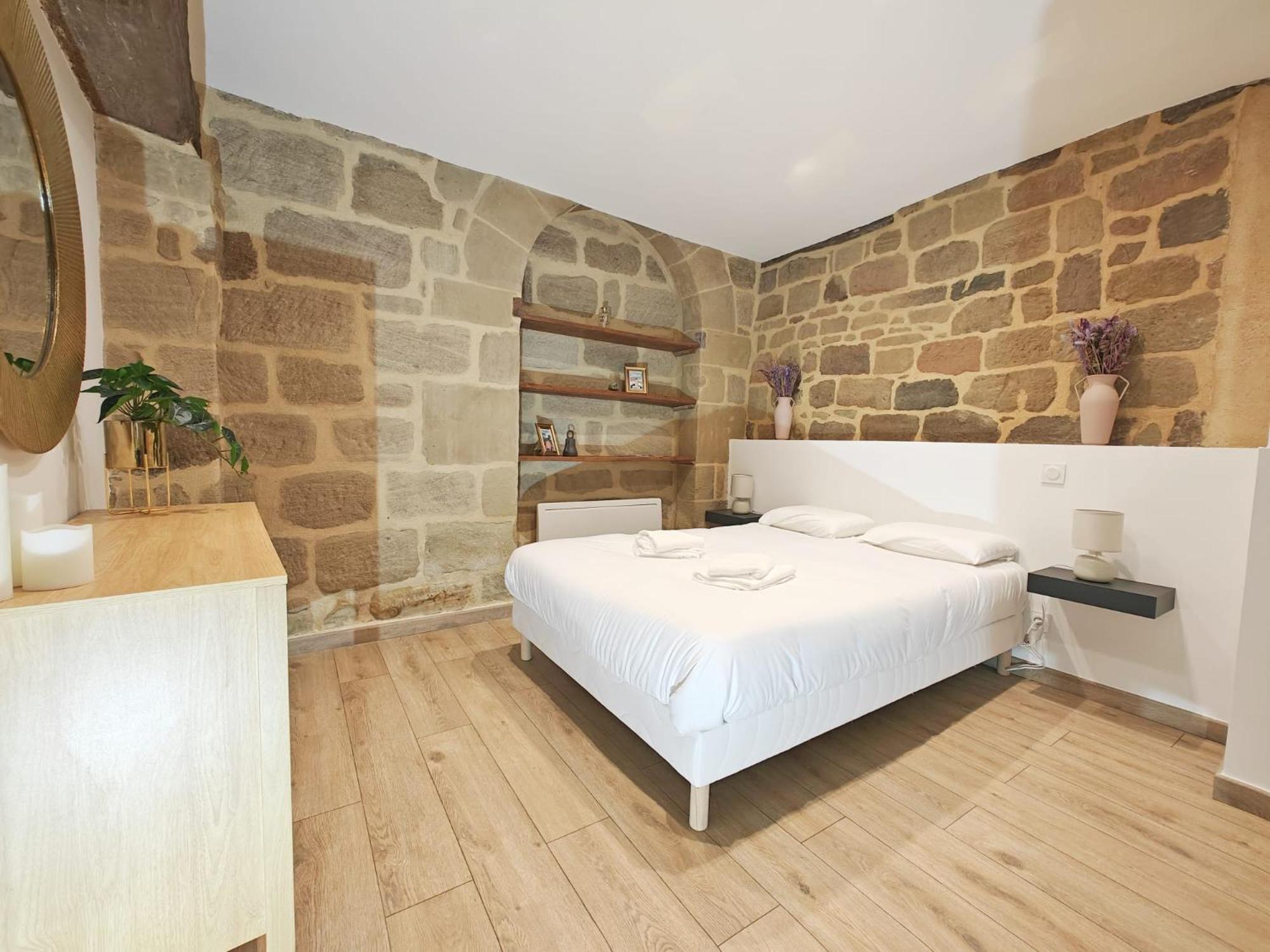 Le One, Cosy Et Authentique Apartment บรีฟ-ลา-เกยยาร์ด ภายนอก รูปภาพ